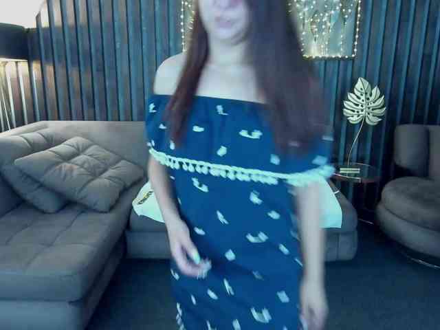 Livia-Shy webcam