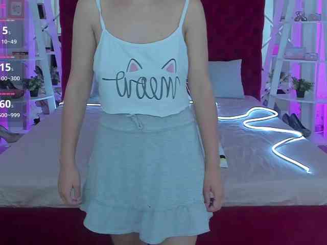 Livia-Shy webcam