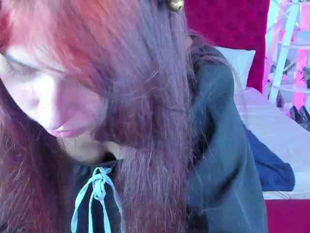 Livia-Shy webcam