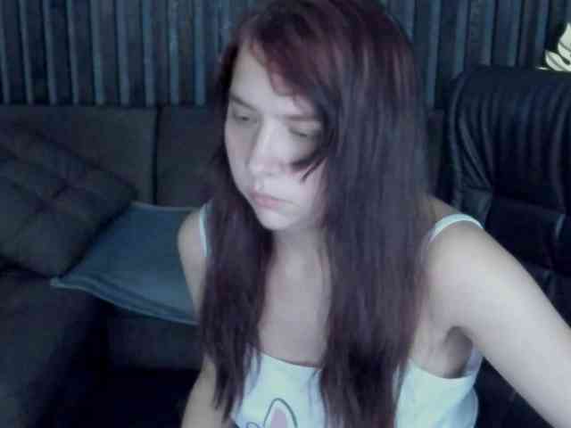 Livia-Shy webcam