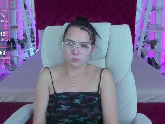 Livia-Shy webcam