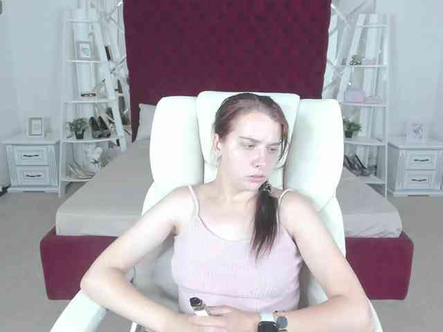 Livia-Shy webcam
