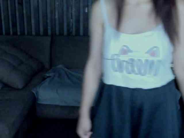 Livia-Shy webcam