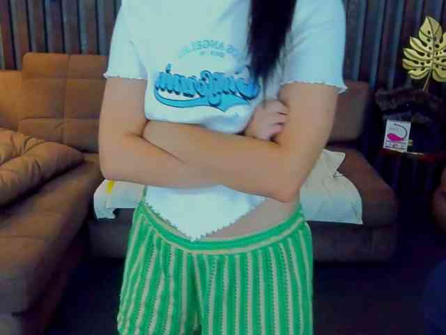 Livia-Shy webcam