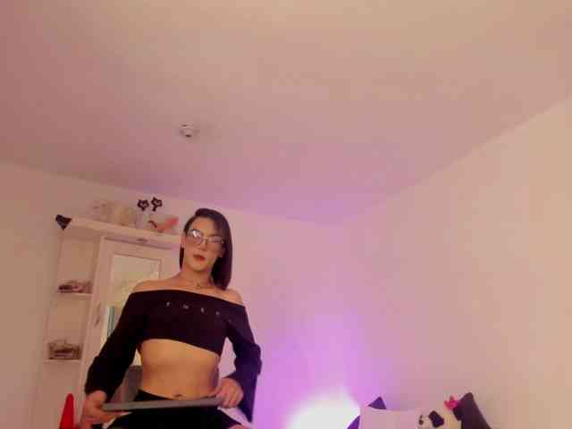 Melissahot22 Sex Cam Show
