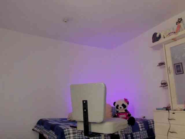 Melissahot22 Live Webcam on BongaCams
