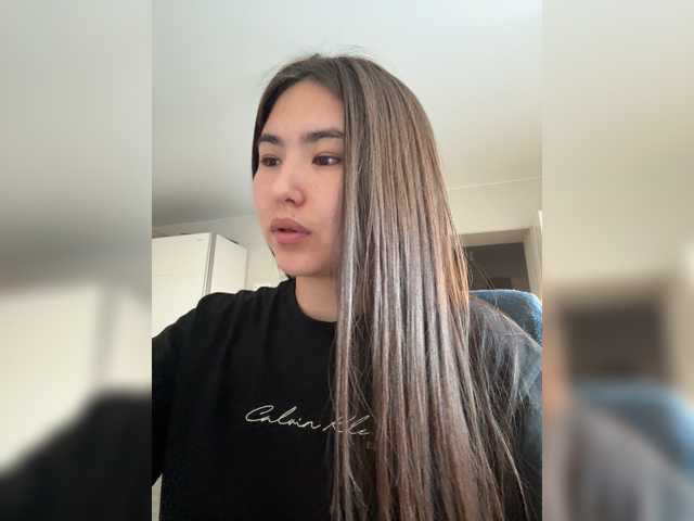 Myyrrr live cam preview