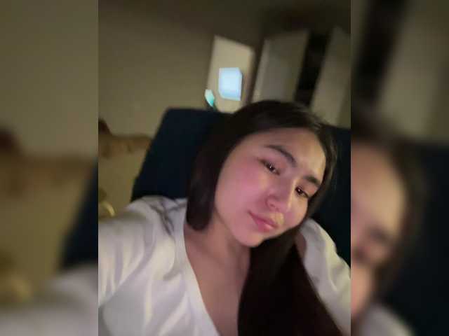 Myyrrr live cam