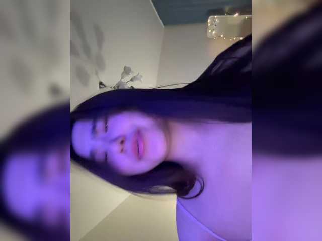 Myyrrr live cam