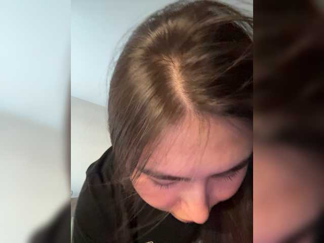 Myyrrr live cam preview
