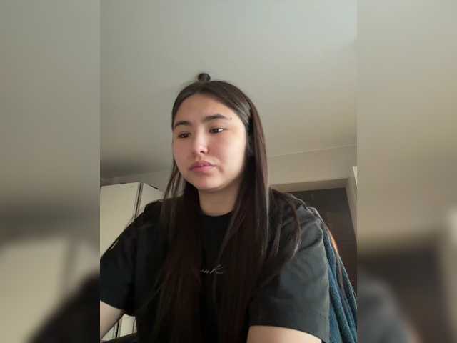 Myyrrr live cam preview
