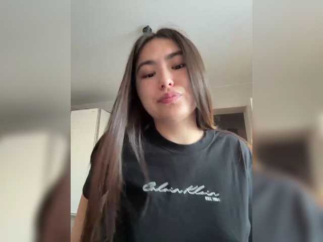 Myyrrr live cam preview