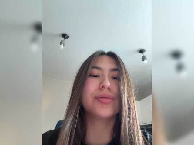 Myyrrr live cam preview
