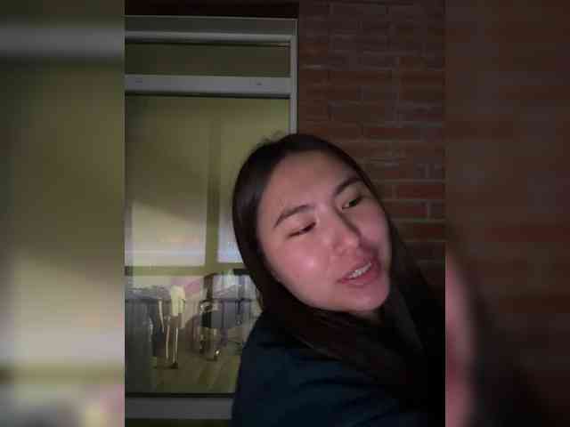 Myyrrr webcam
