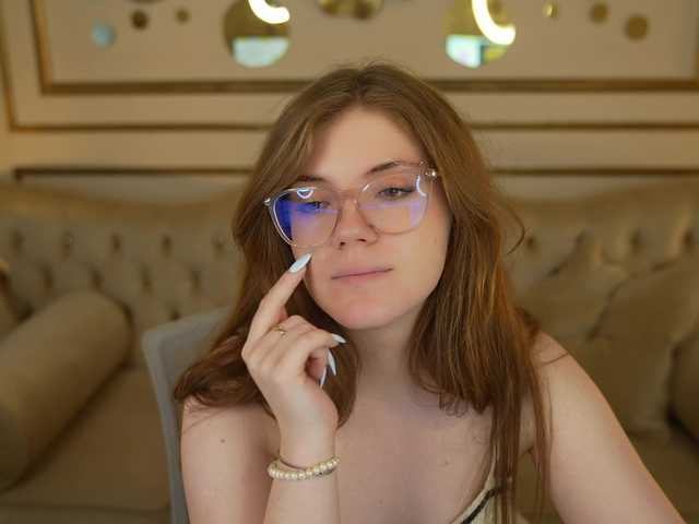 Runa054 live cam on BongaCams