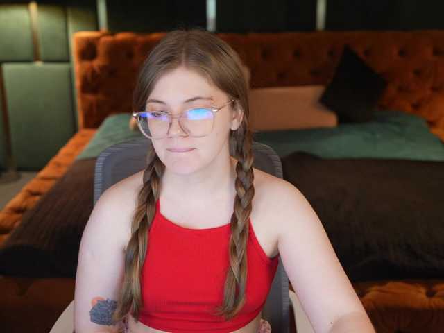 Runa054 live cam on BongaCams