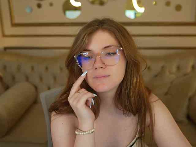 Runa054 webcam