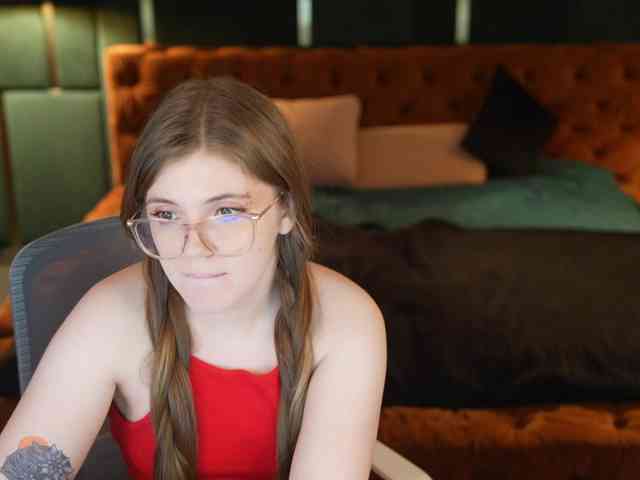 Runa054 webcam