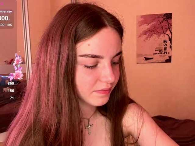 HereLora live cam on BongaCams