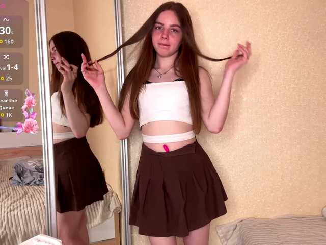HereLora live cam on BongaCams