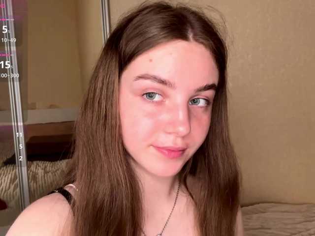 HereLora live cam on BongaCams