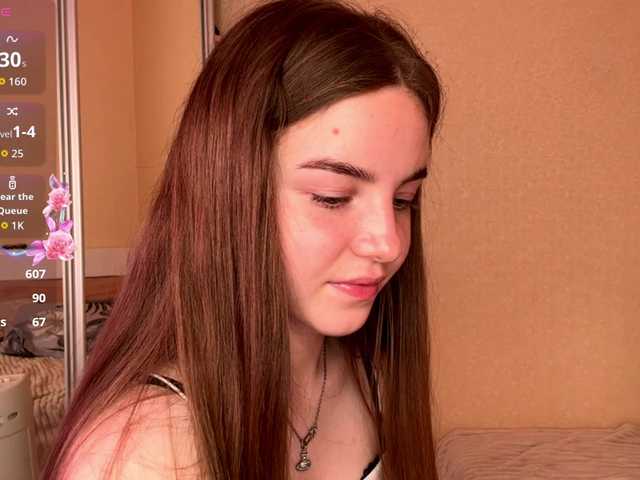 HereLora live cam on BongaCams