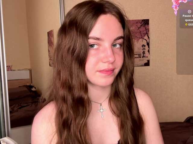 HereLora live cam on BongaCams