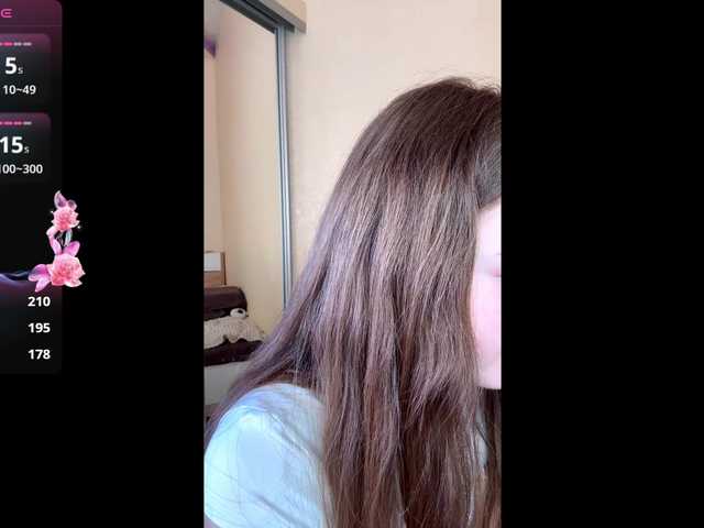 HereLora live cam on BongaCams