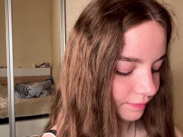 Live трансляция HereLora - Runet.cam