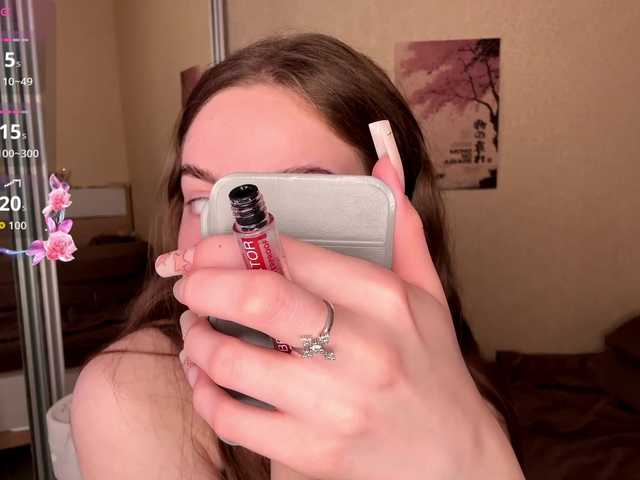 HereLora live cam on BongaCams