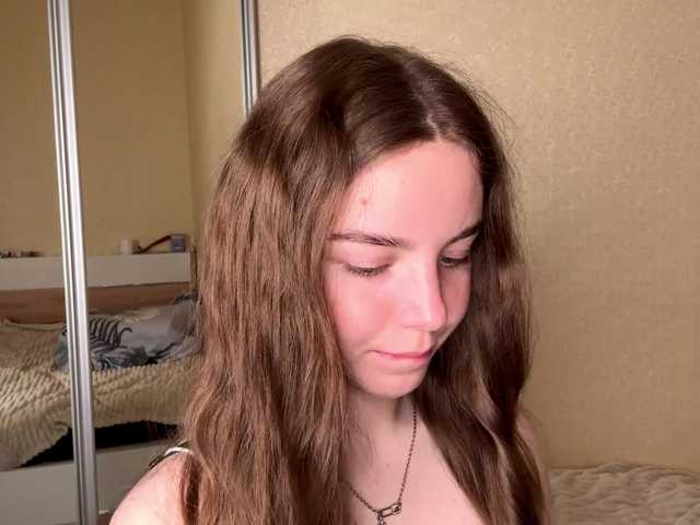 herelora cam belle