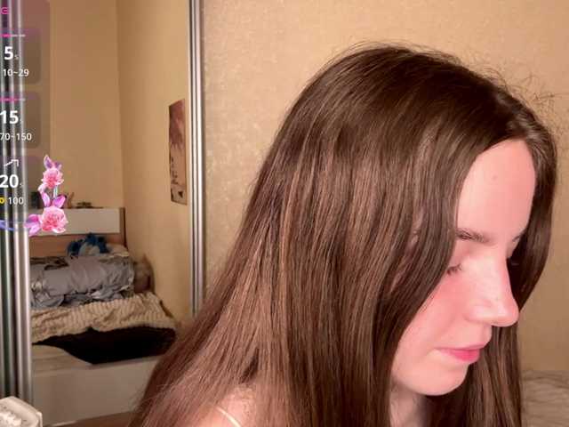HereLora live cam on BongaCams