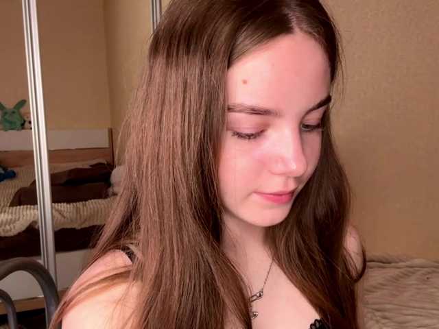 HereLora live cam on BongaCams