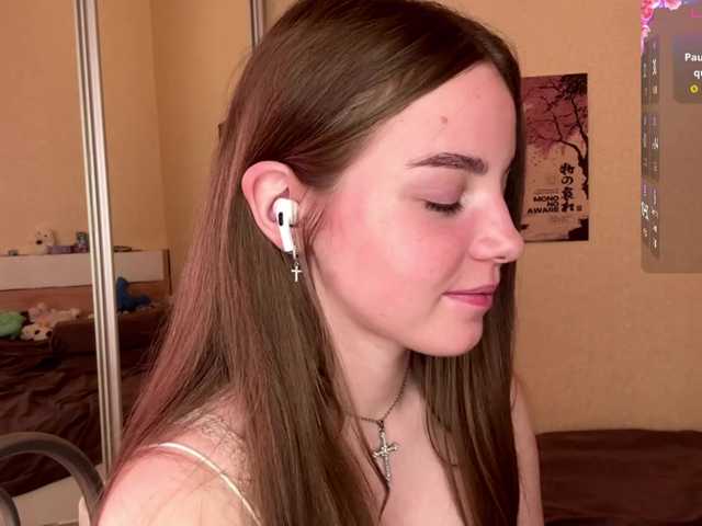 HereLora live cam on BongaCams
