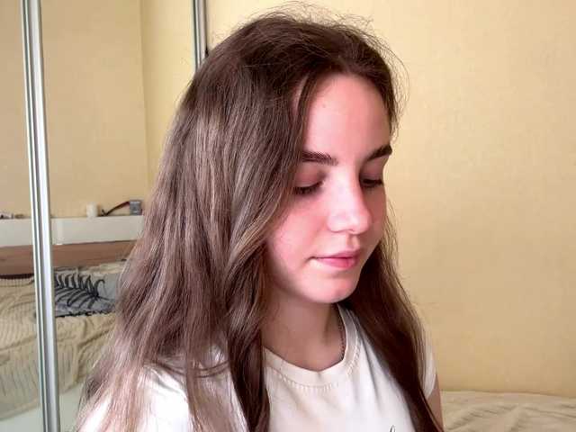 HereLora live cam on BongaCams