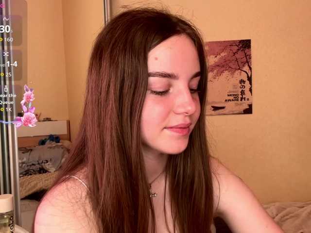 HereLora live cam on BongaCams