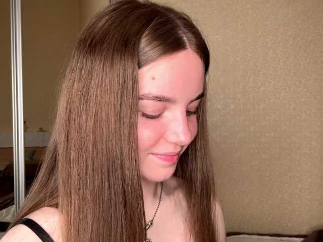 Live трансляция HereLora - Runet.cam
