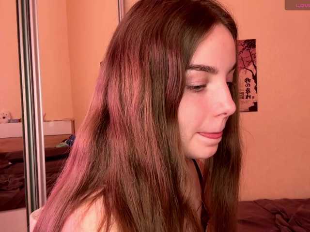 HereLora live cam on BongaCams