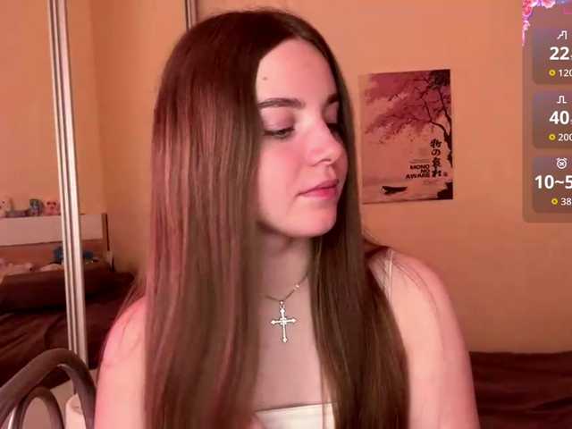 HereLora live cam on BongaCams