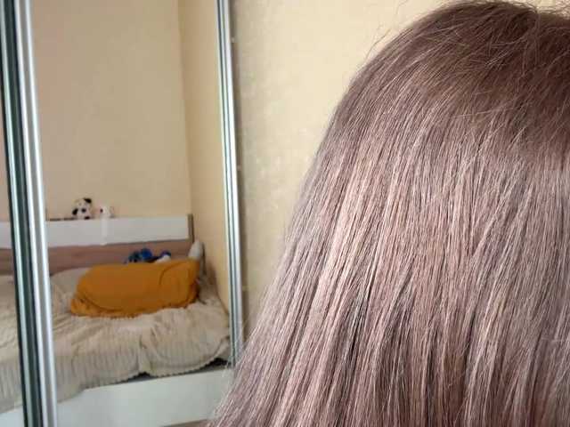 HereLora live cam on BongaCams