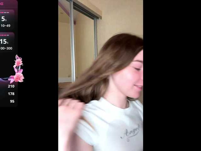HereLora live cam on BongaCams