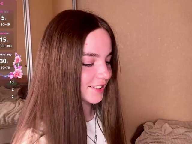 HereLora live cam on BongaCams