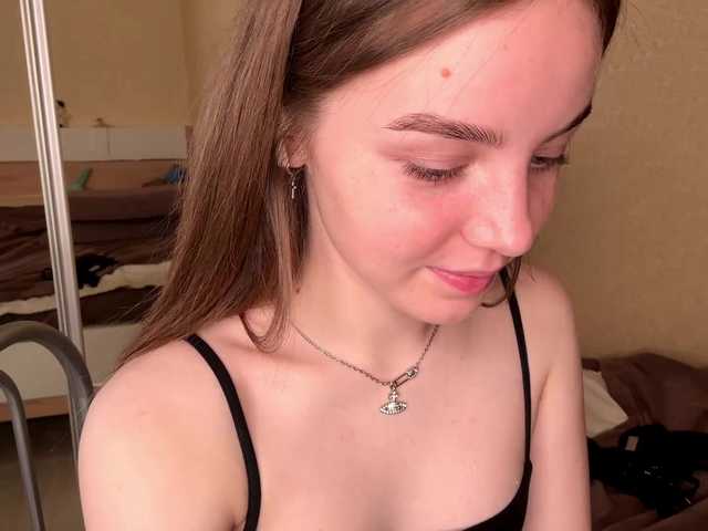 HereLora live cam on BongaCams