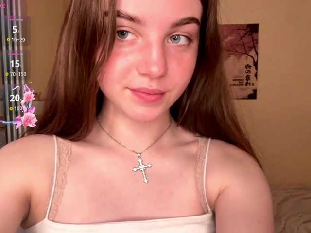 HereLora live cam on BongaCams