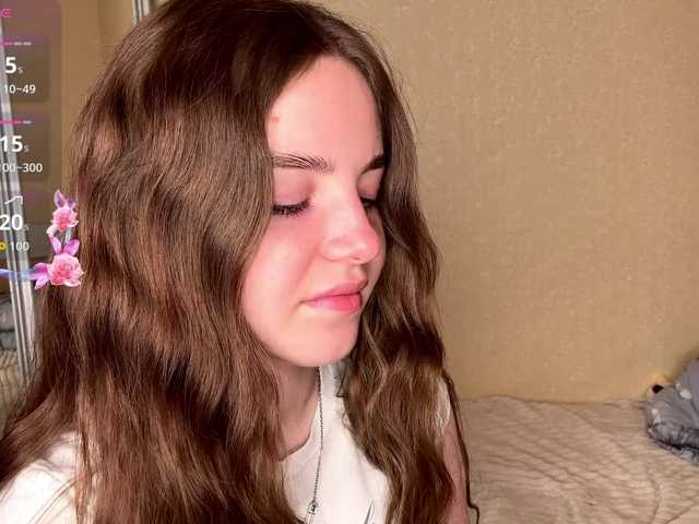 HereLora live cam on BongaCams