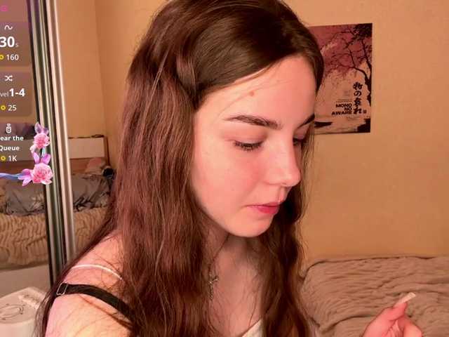 HereLora live cam on BongaCams