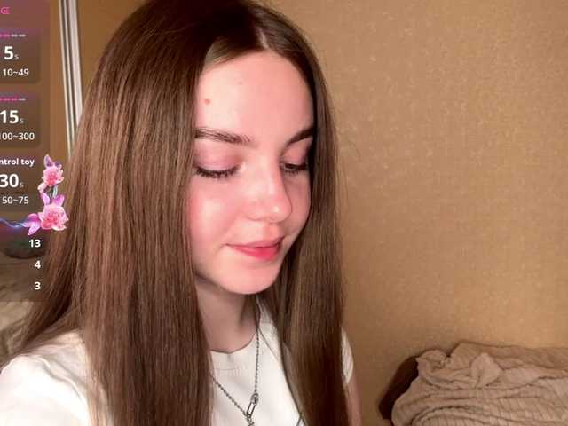 HereLora live cam on BongaCams