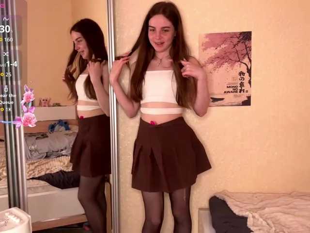 HereLora live cam on BongaCams