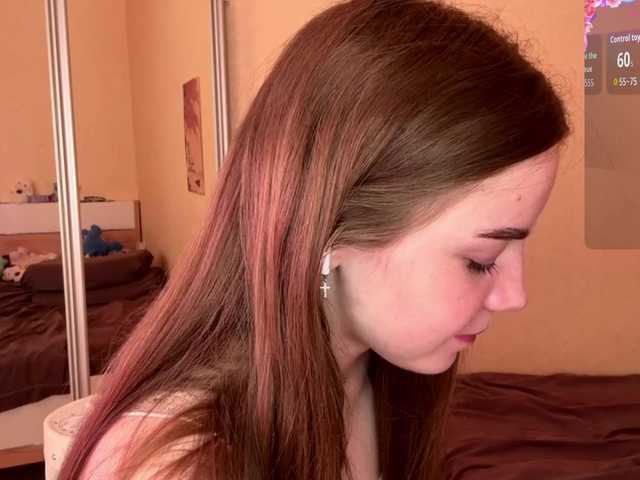 HereLora live cam on BongaCams