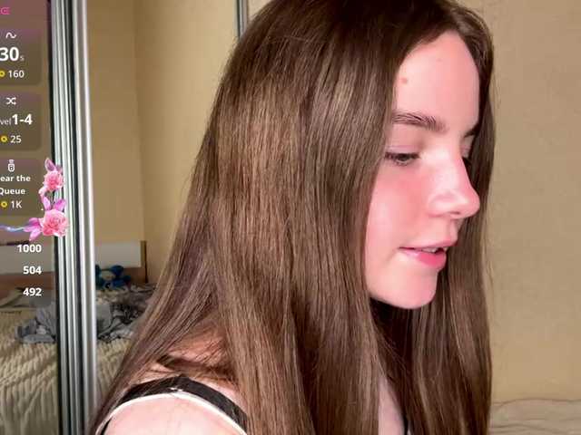 HereLora live cam on BongaCams